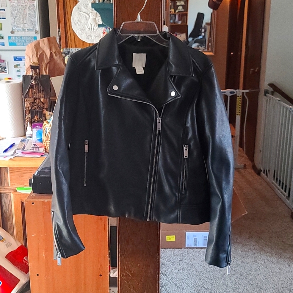 H&M womens black faux leather jacket